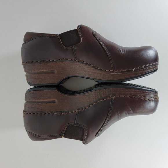 Dansko XP Dark Brown Pull Up Women's Clogs - Size 37 - Picture 4 of 9